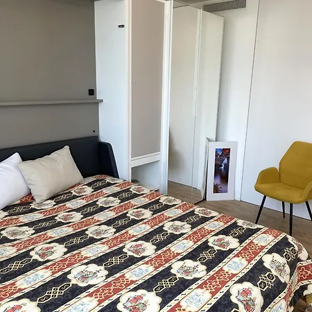 Residenza Buca 10 By Fewotessin Appartement Losone